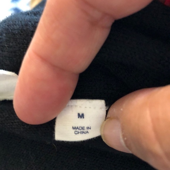 GAP/ Woman’s  Black  Cardigan/ SIZE M / - Picture 7 of 8